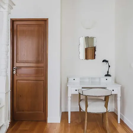 Moderne -2br-6p- Palais Royal Apartment Paris